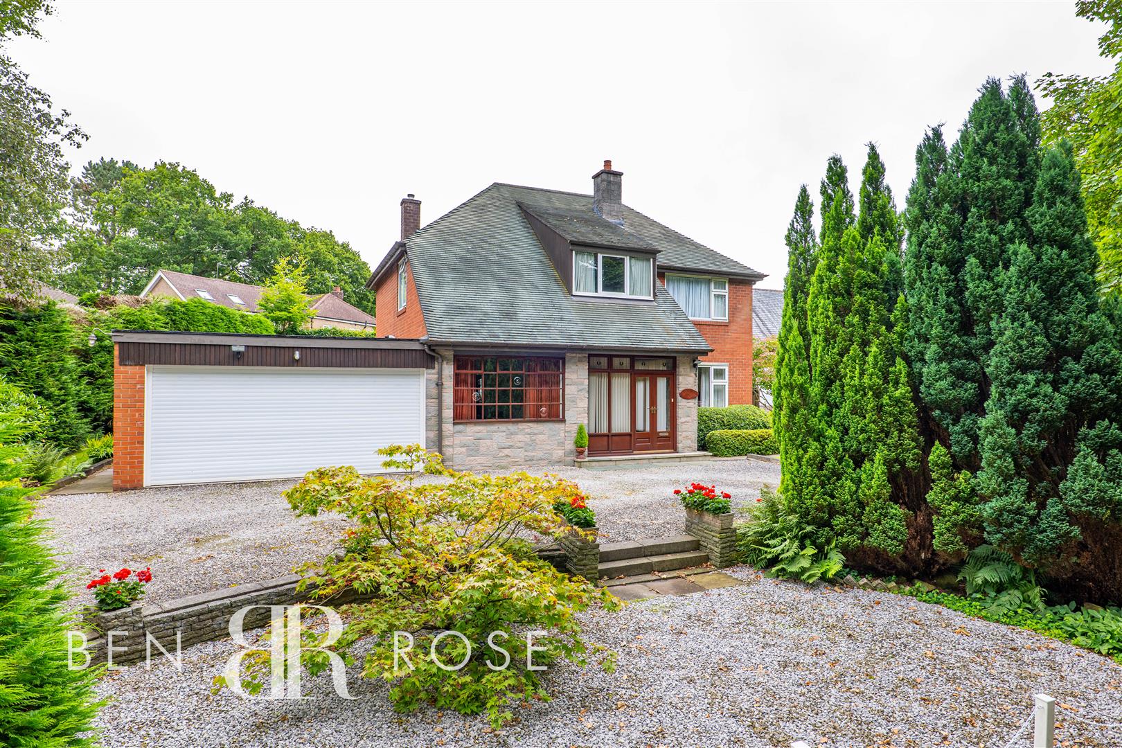 4 bed property in Parkside Drive, Chorley